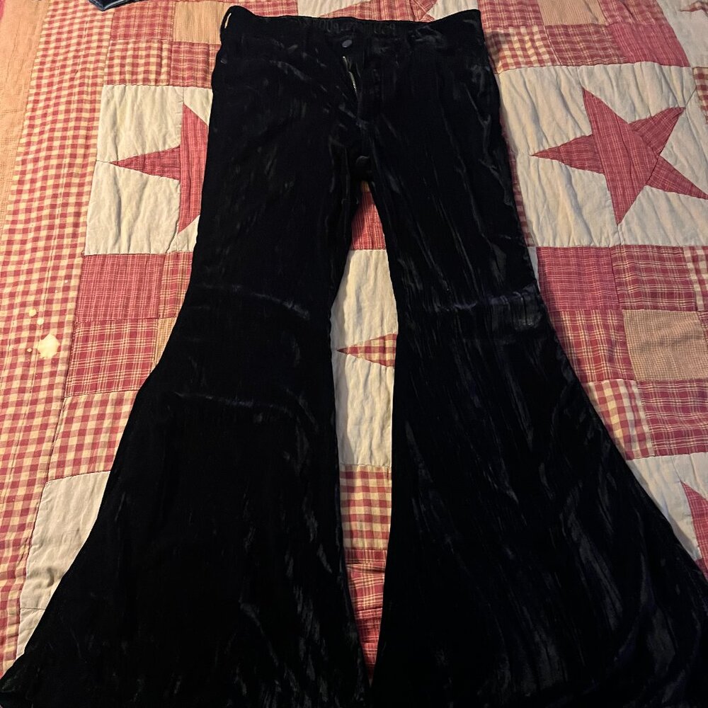 Wrangler Women's Retro Black Velvet High Rise Trumpet Flare